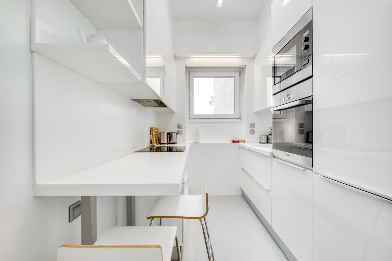 Elegant Light Two Bedroom Apartment In City Center Athene Buitenkant foto